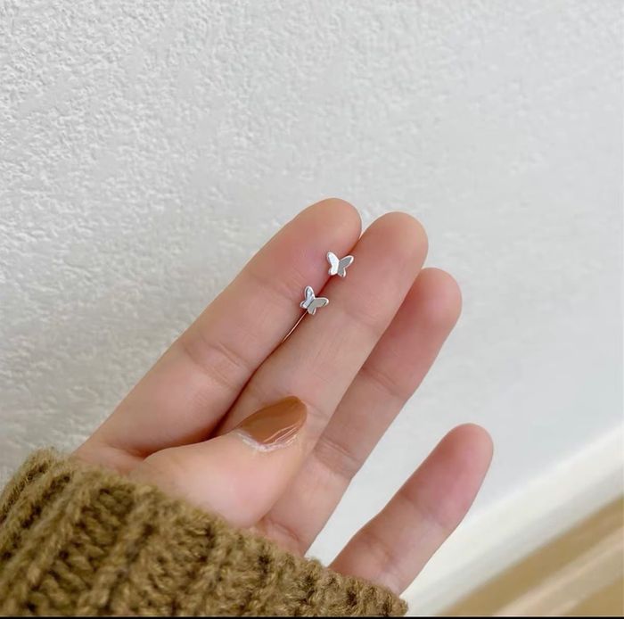 Жижиг ээмэг