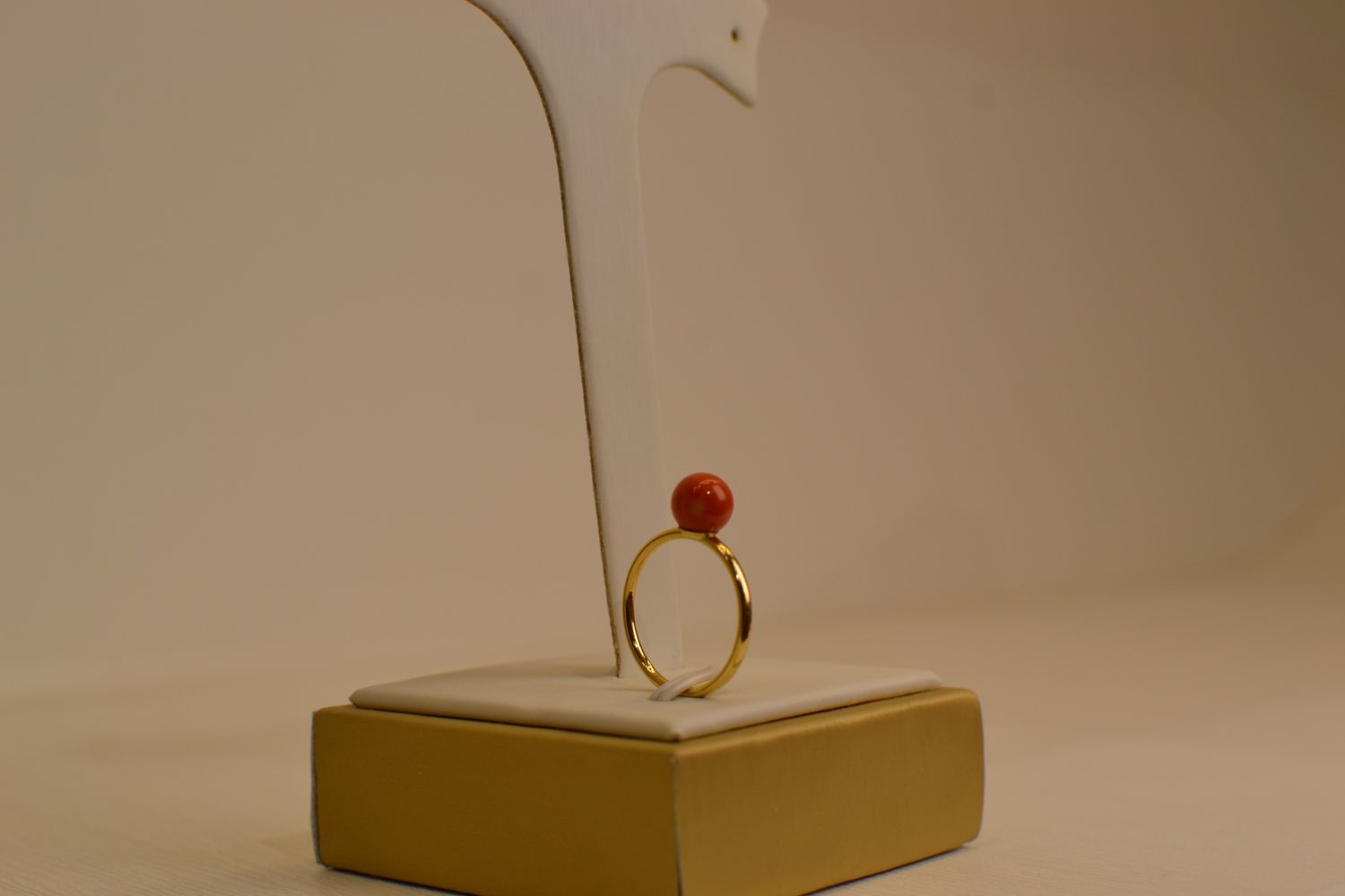 момо шүрэн бөгж