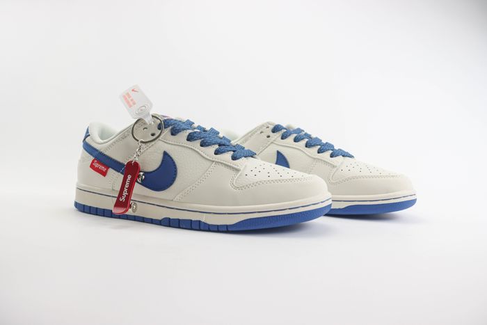  Nike SB Dunk Low x Supreme 118