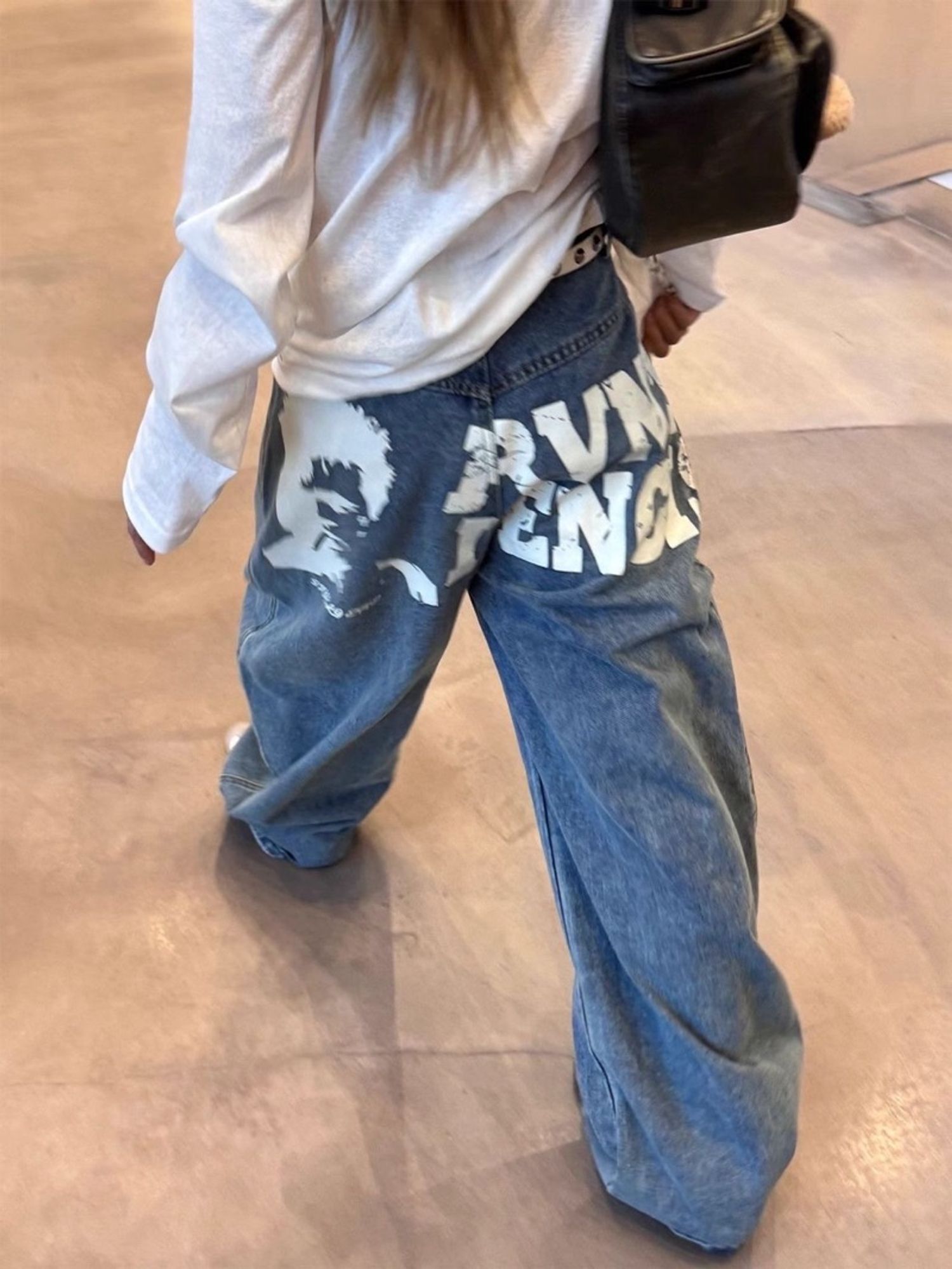 Jeans жеансэн өмд