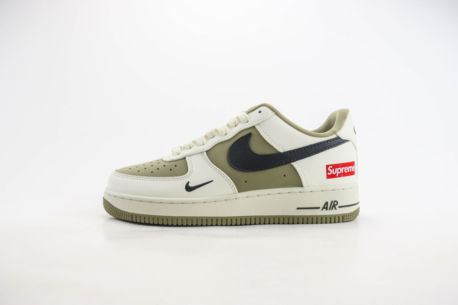 Nike Air Force 1 Low x supreme 61