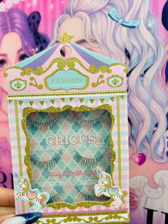 Наадаг сормуус 