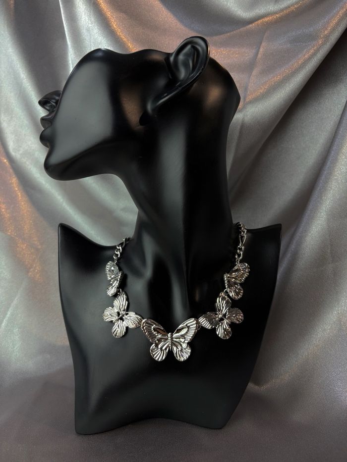 Хүзүүний зүүлт