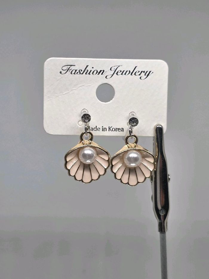 хавчдаг ээмэг