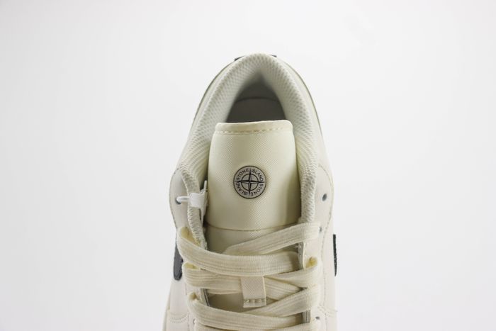 Air Jordan 1 Low - Stone Sland