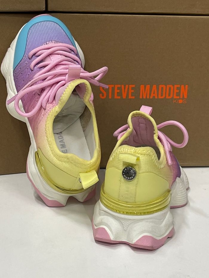 STEVE MADDEN pastel ombre