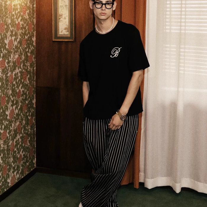 Badblood хар футболкө