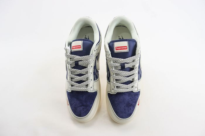 Nike SB Dunk Low x supreme 48 