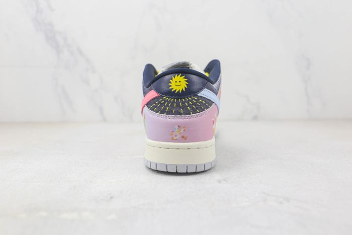 Nike SB Dunk Low "Be True“