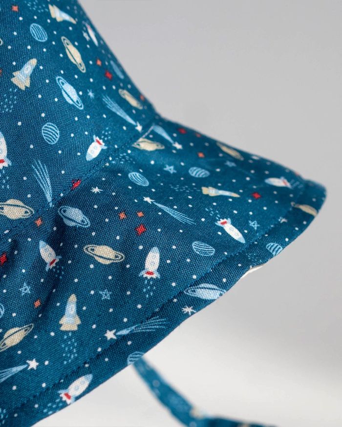 Bucket hat Space adventure