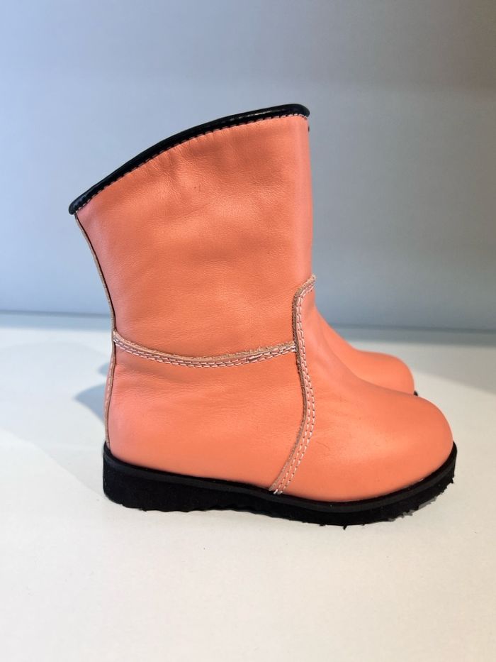 Нярайн Гутал ( Оранж)