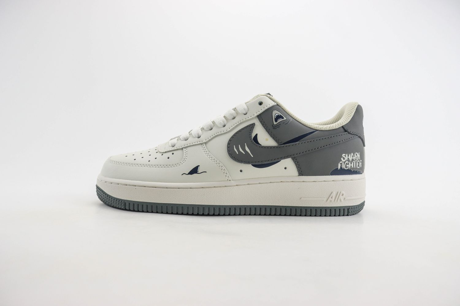 Nk Air Force 1'07 Low "SHARK"