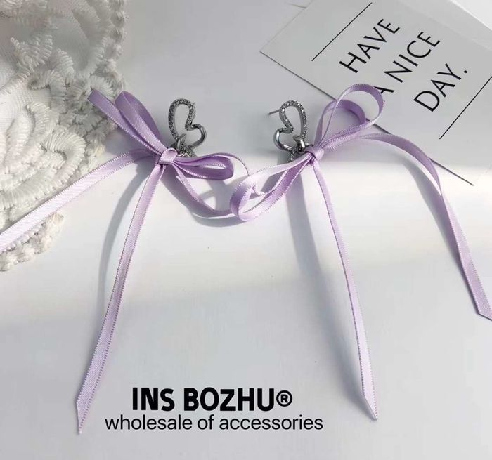 бантик ээмэг