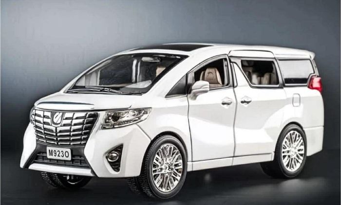 Toyota Alphard White