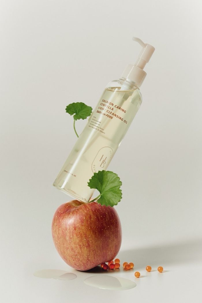 Salmon Centella Cleansing Oil