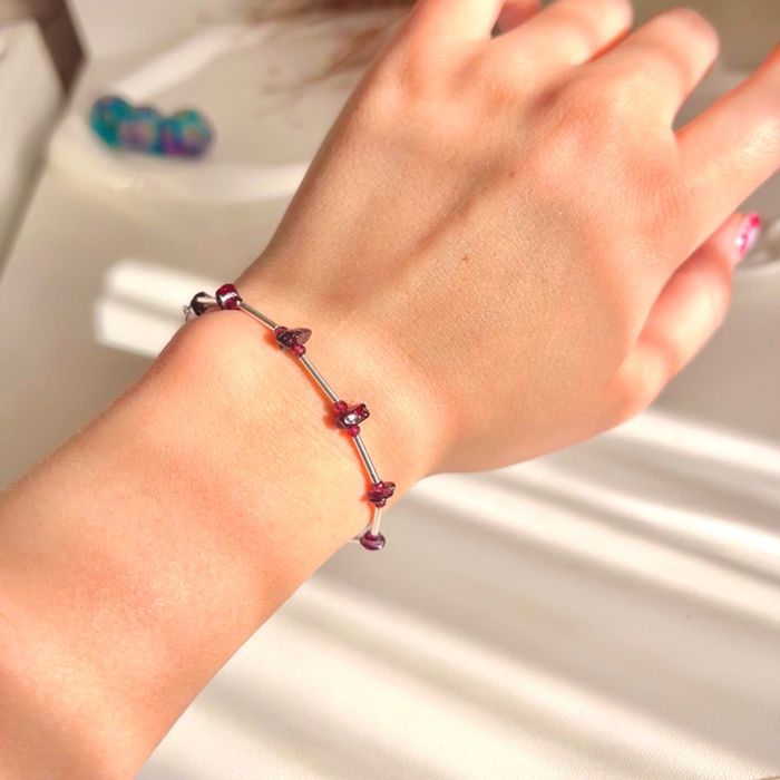 “Garnet” анар мөнгөн бугуйвч