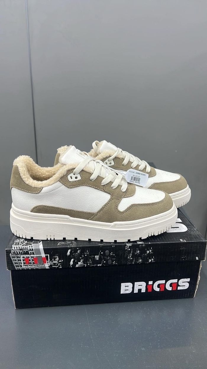 Brickss off white