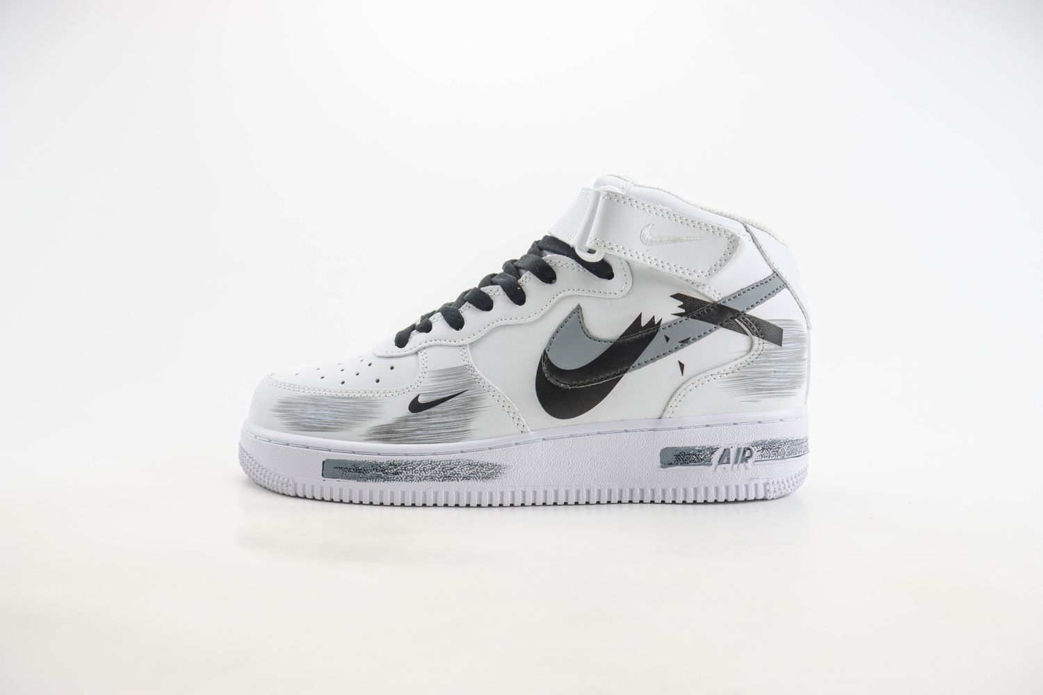 Nike Air Force 1 Mid 