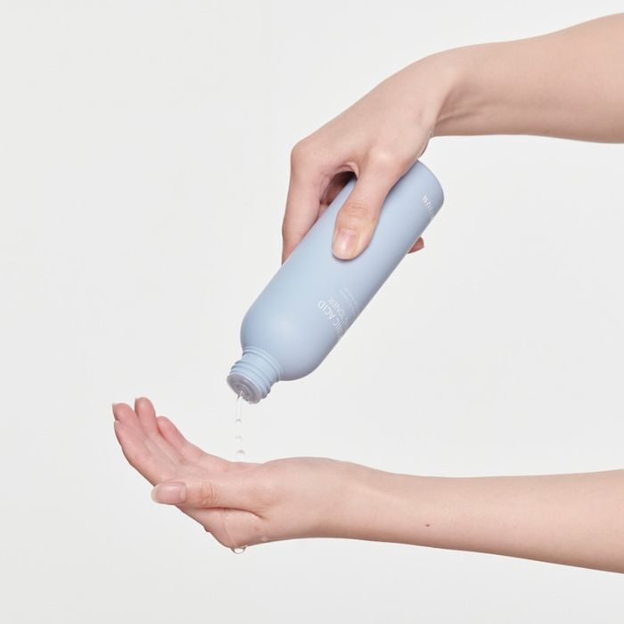 Hyaluronic acid toner