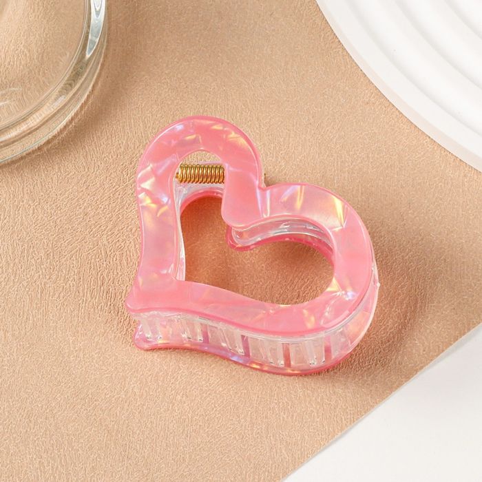 Heart claw clip