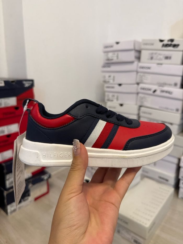 Tommy Hilfiger гутал