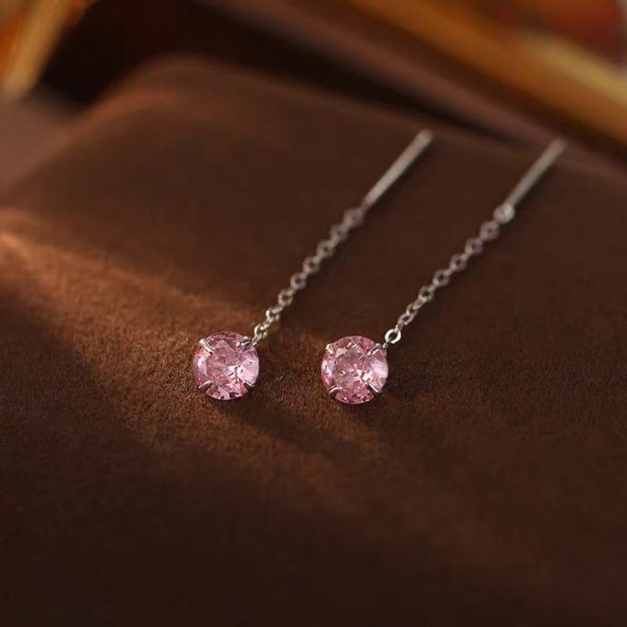 Мөнгөн ээмэг гинжтэй ягаан