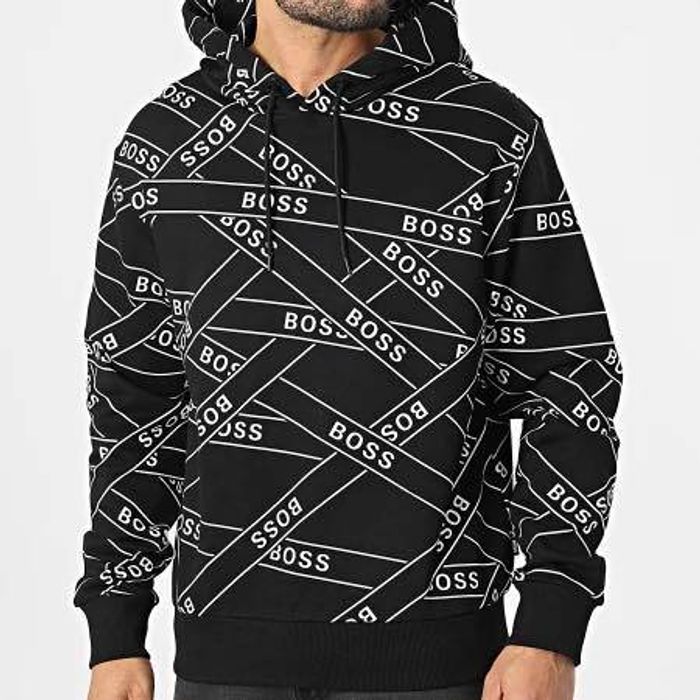 Hugo Boss- брэндийн малгайтай цамц 