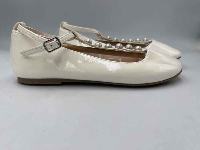 Palace цагаан балерина