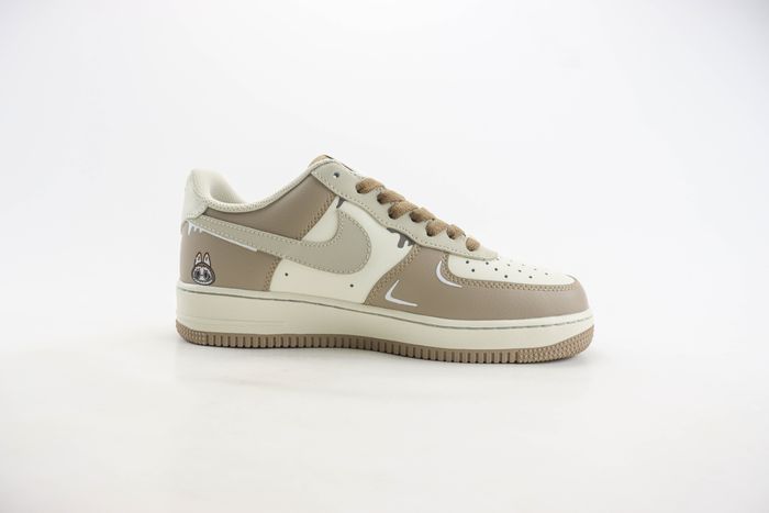 Nike Air Force 1 Low x LABUBU 01