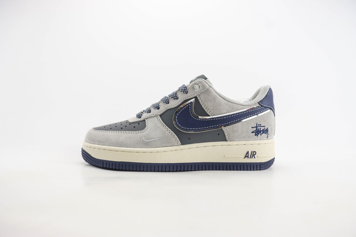 Nike Air Force 1 Low x Stussy 107