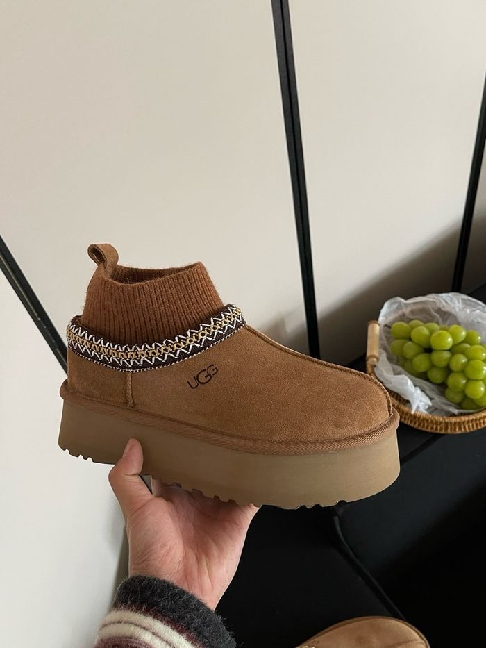 UGG Sock's Che