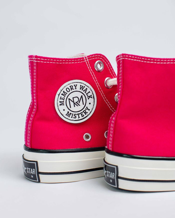 Кет түрүүтэй / Ягаан /