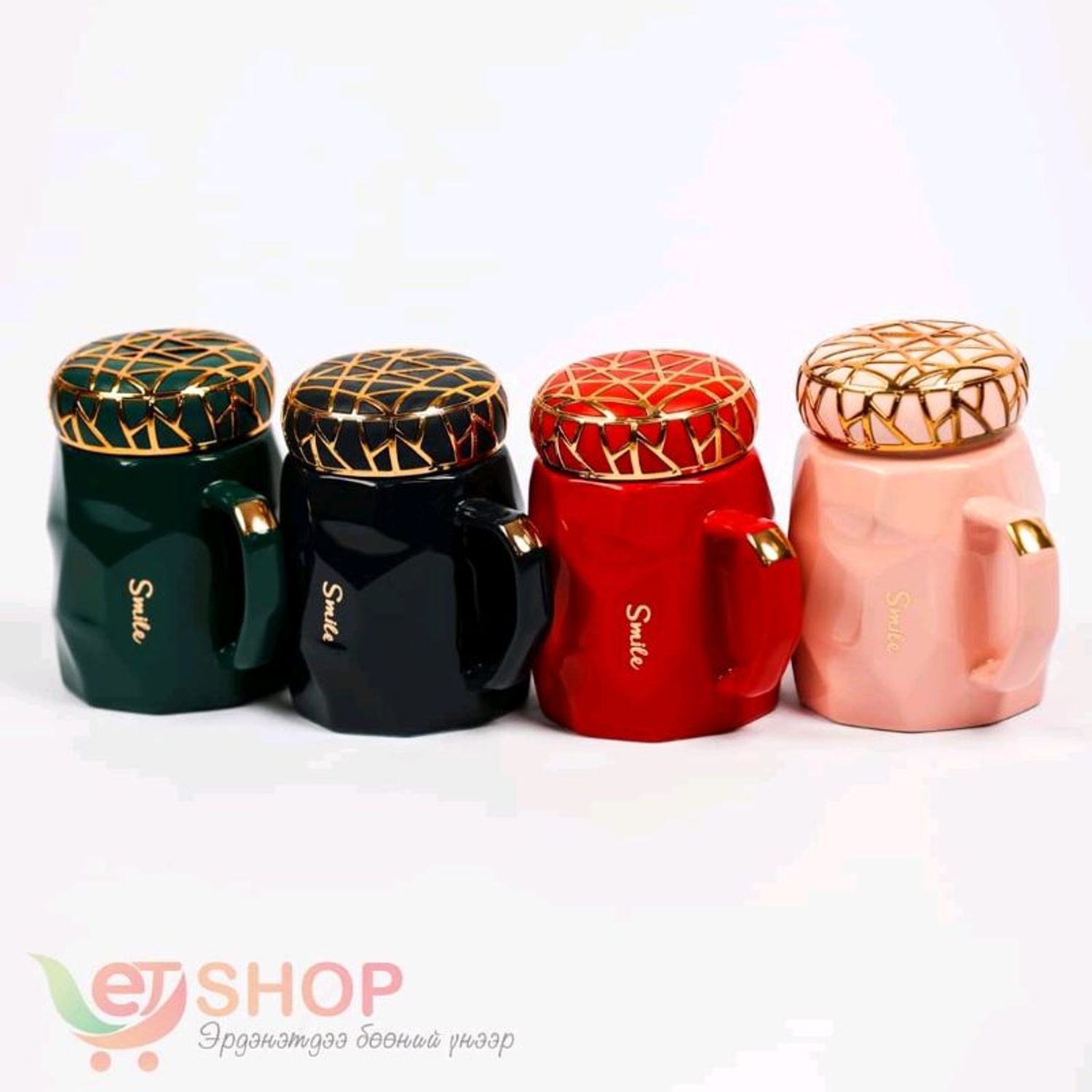 Сэнжтэй шаазан аяга