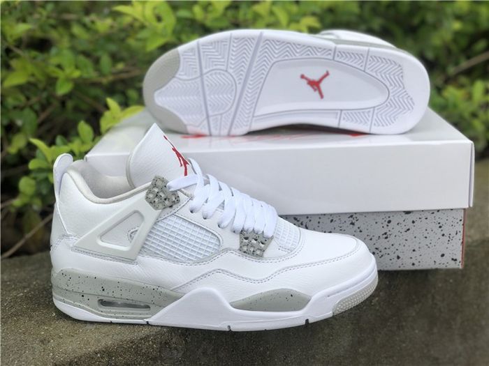 Air Jordan 4 “White Oreo