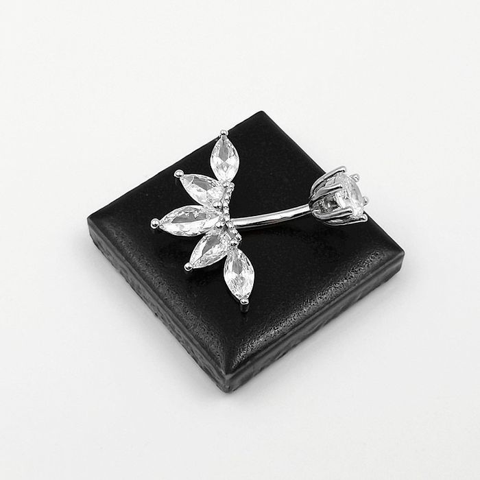 Хүйсний мөнгөн ээмэг