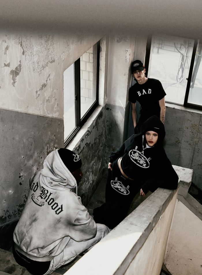 Lion Patch Hoodie - Washed Black