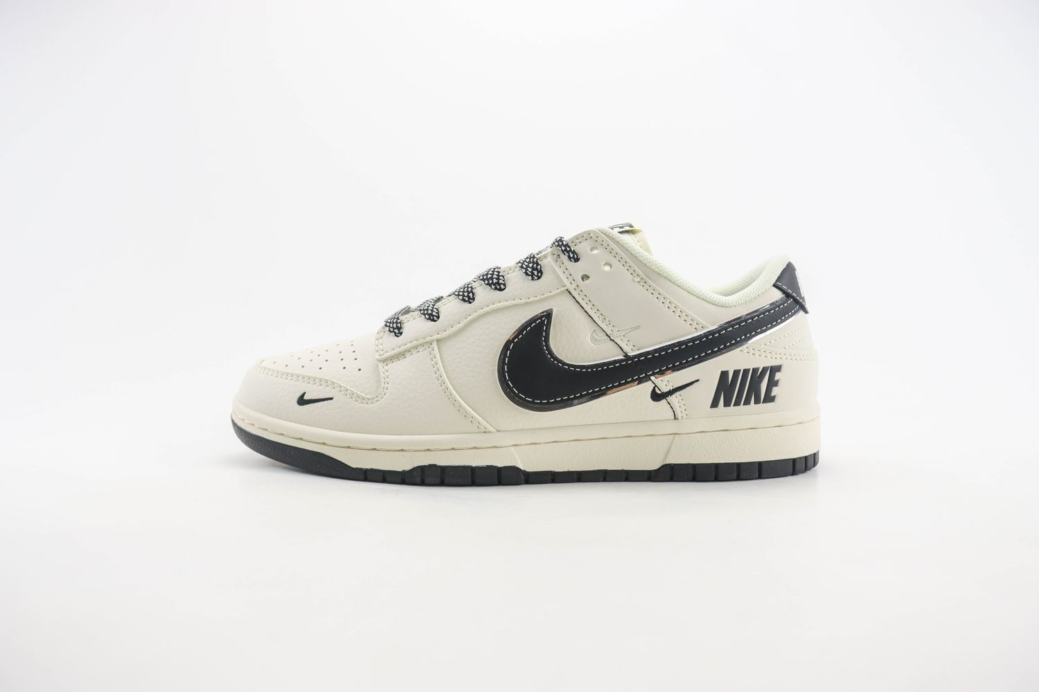 Nike SB Dunk Low x NIKE 07