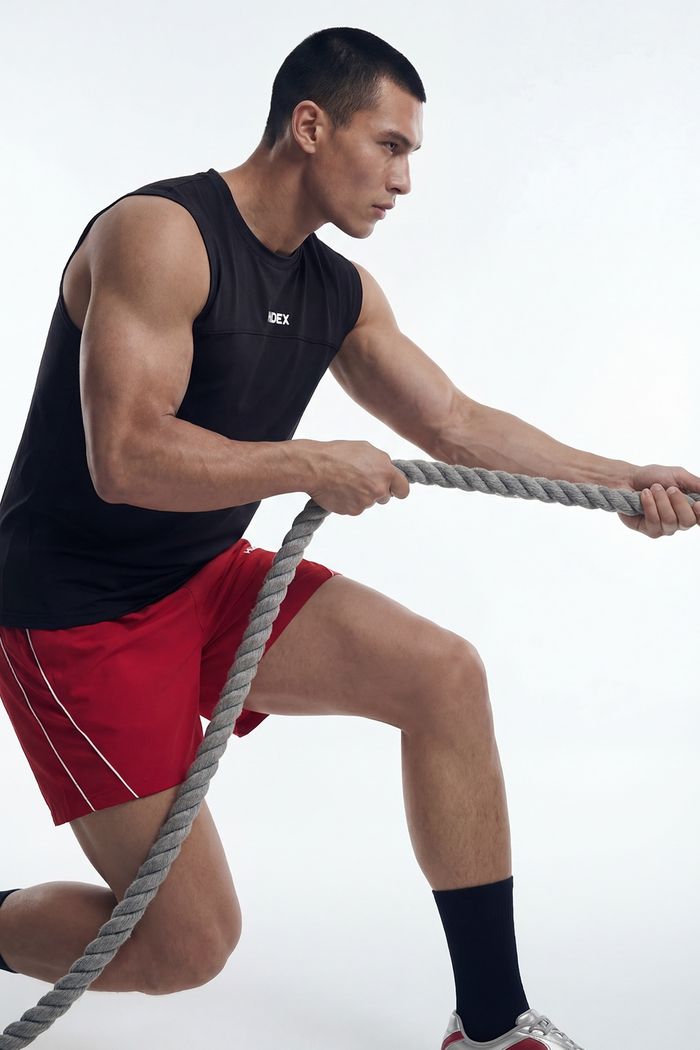 Active Cutline Sleeveless