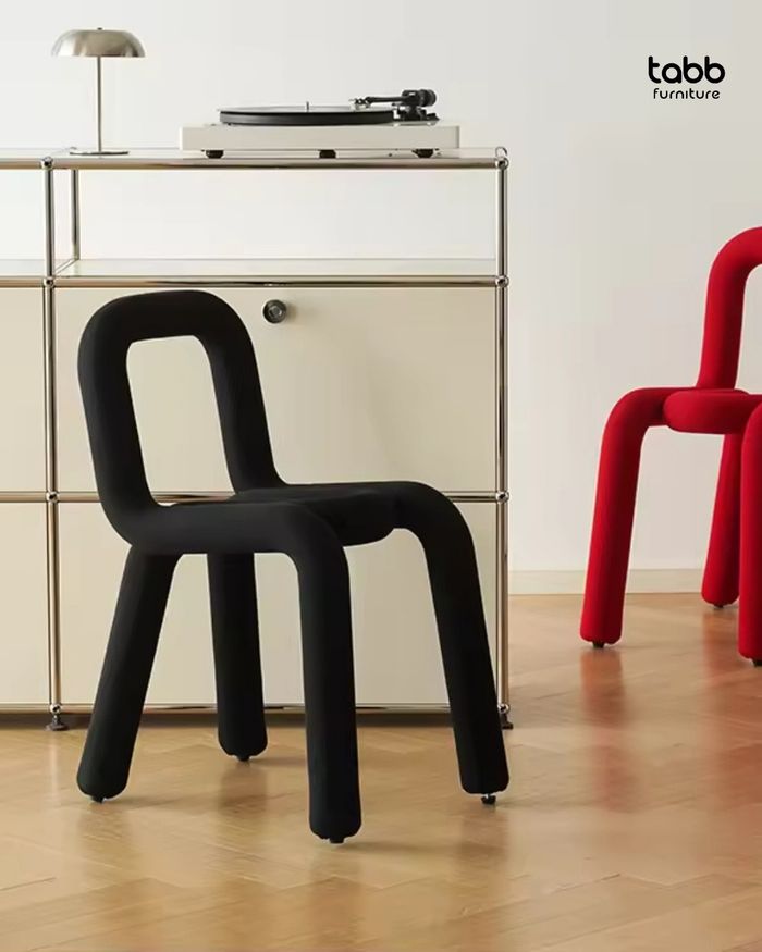 BOLD CHAIR