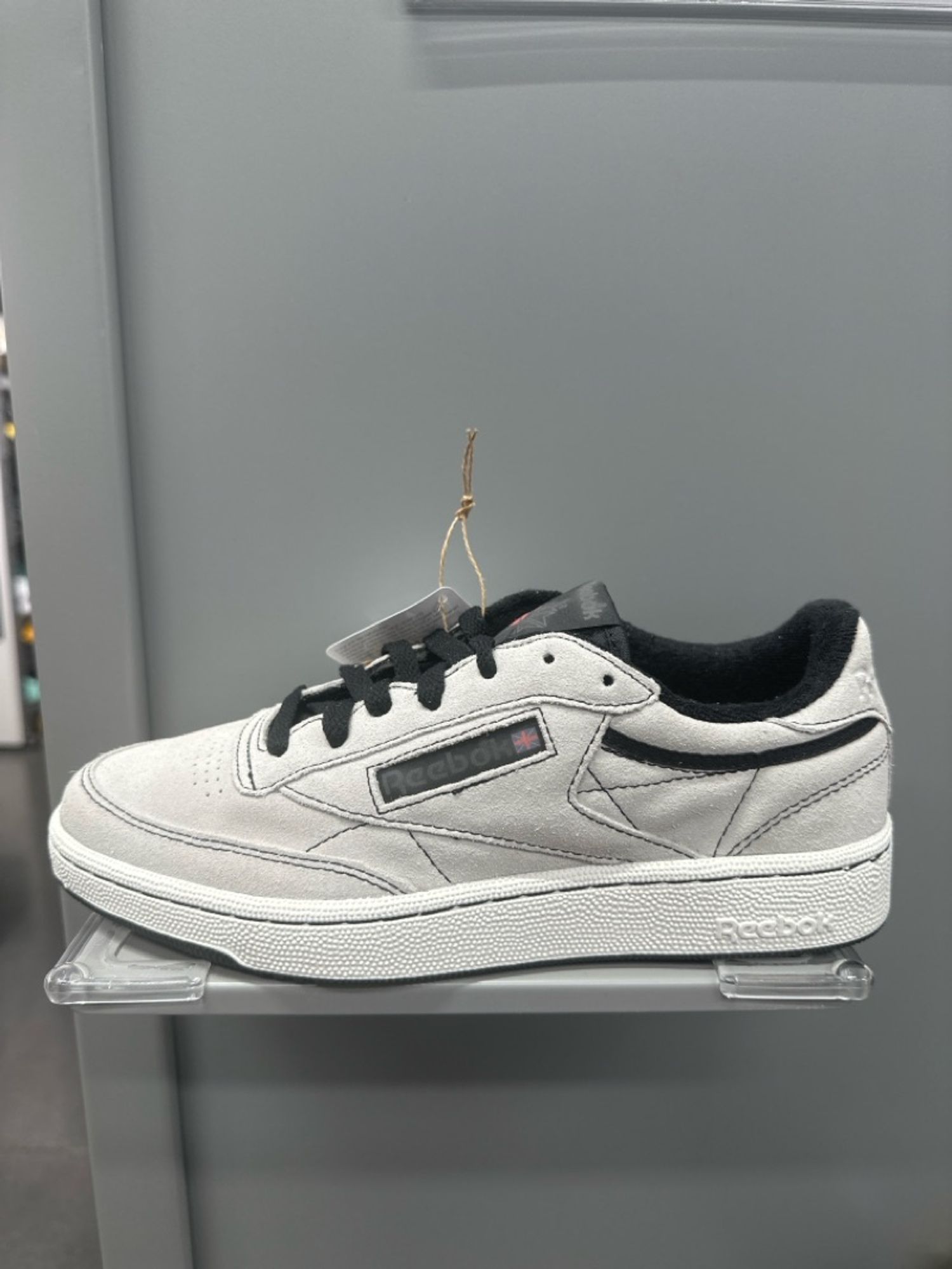 Reebok гутал