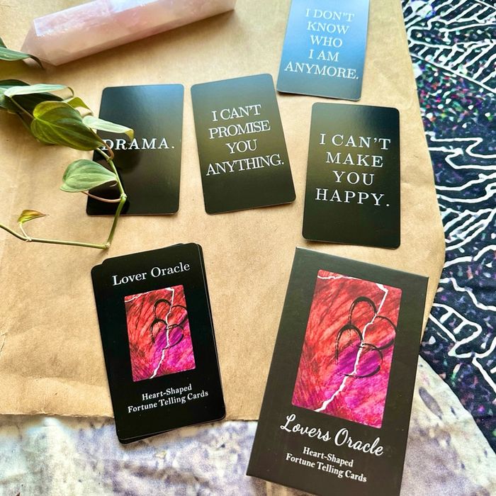 Lovers Oracle (ориг савлагаатай)