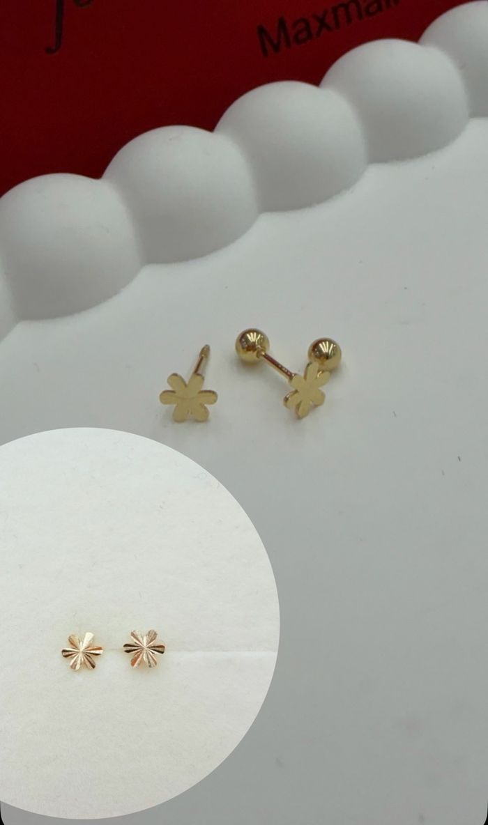 цэцэгтэй хүүхдийн монет