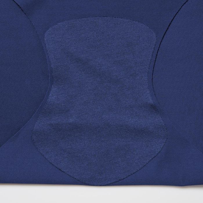 UNIQLO AIRism хэлбэр гардаггүй турсик