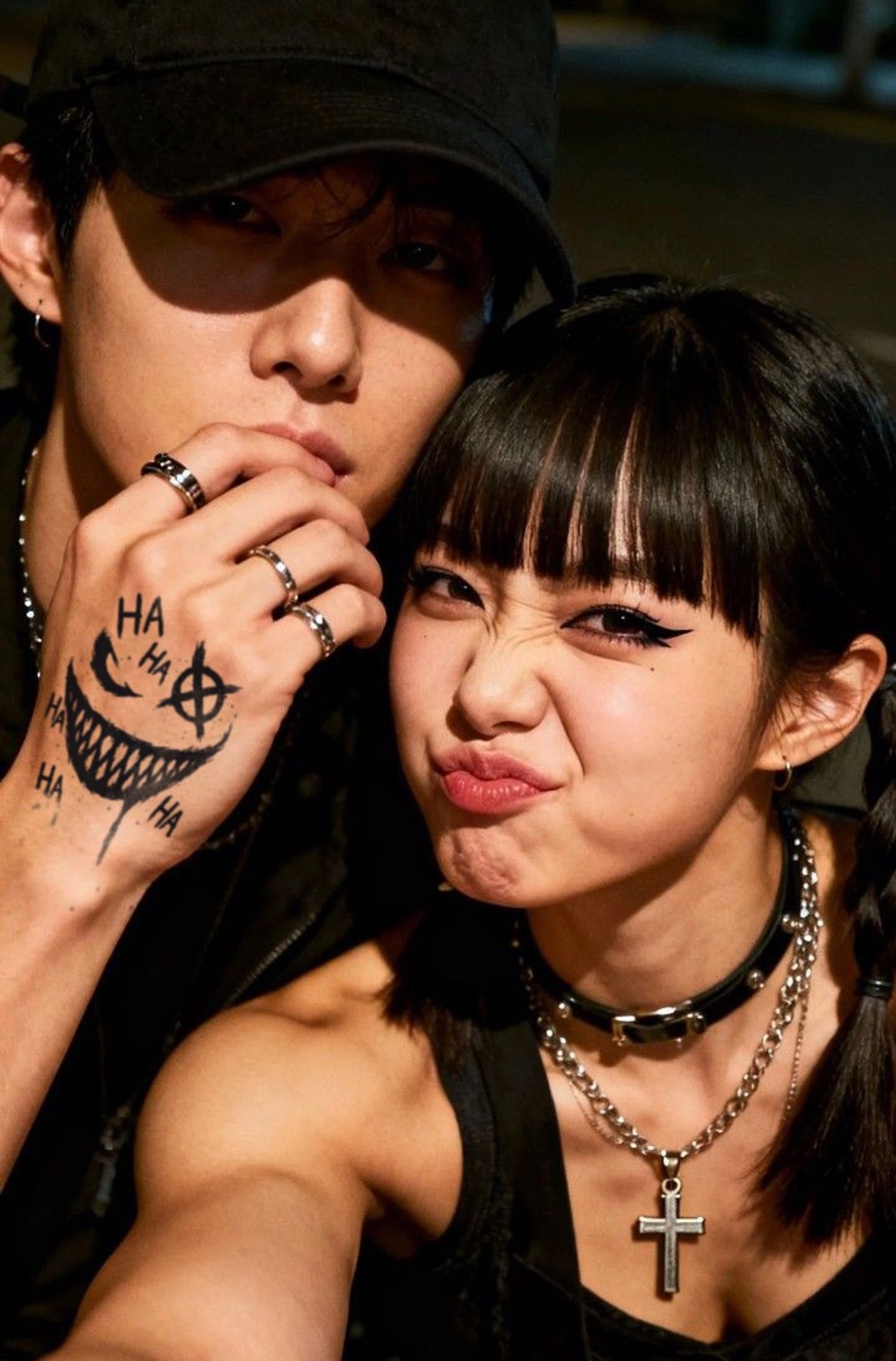 Smiley Face Усан шивээс