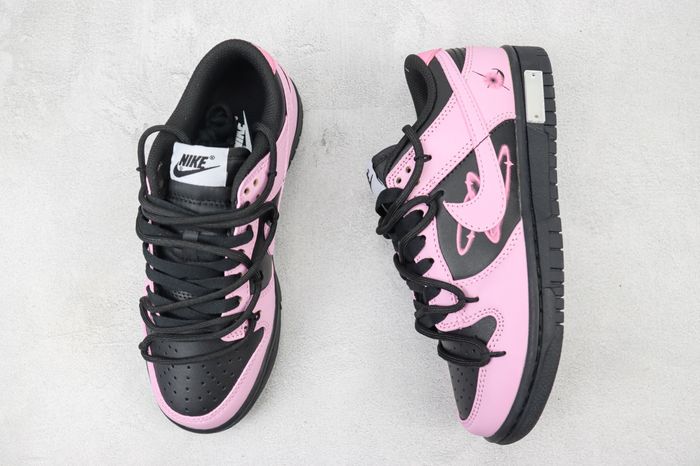 NIKE DUNK LOW BLACK PINK