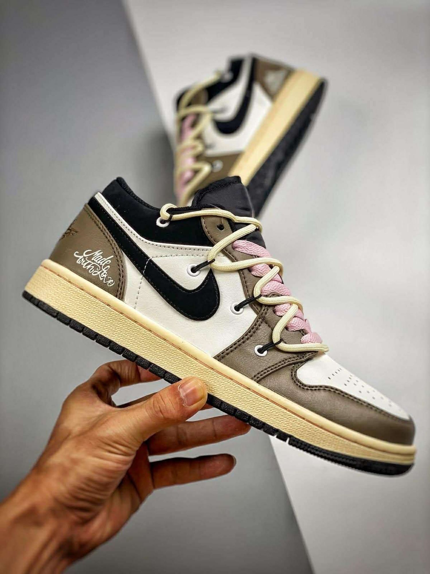 Air Jordan 1