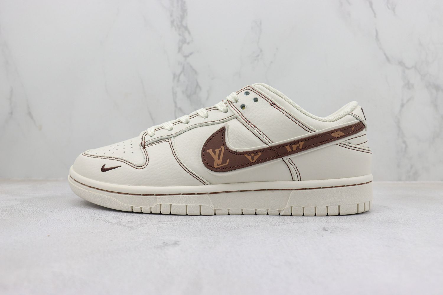 NK Dunk Low Retro x LV 125