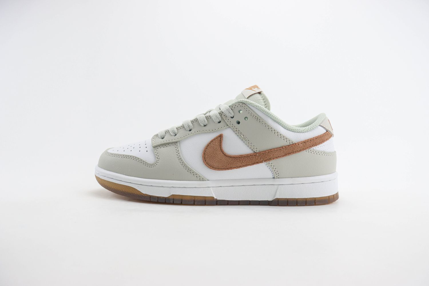 Nike Dunk Low Retro SE "Phantom Khaki"
