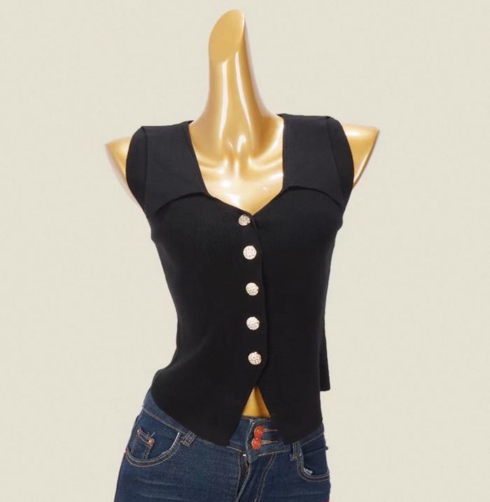 𝗩𝗲𝘀𝘁 🍓 