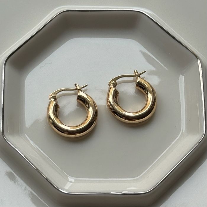 Hoops